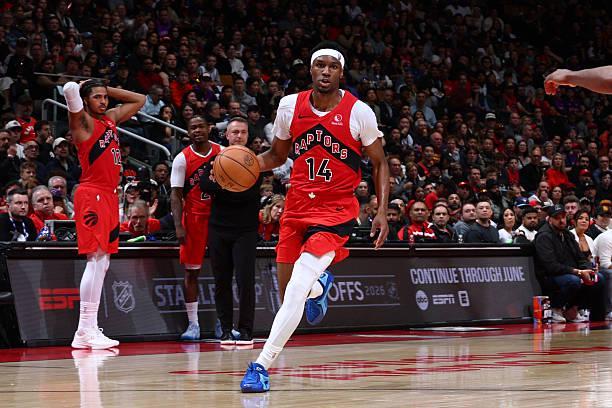 kaiyun-前一场6中0，后一场9中0，但猛龙后场新星依然能够坐稳先发位置？